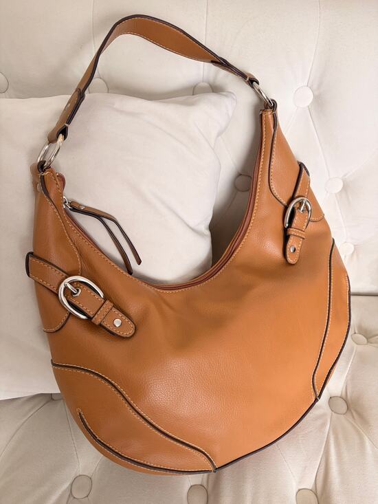 Crazy Horse by Liz Claiborne Handbags - Brown Crazy Horse A Liz Claiborne Company Saddle Purse Bag